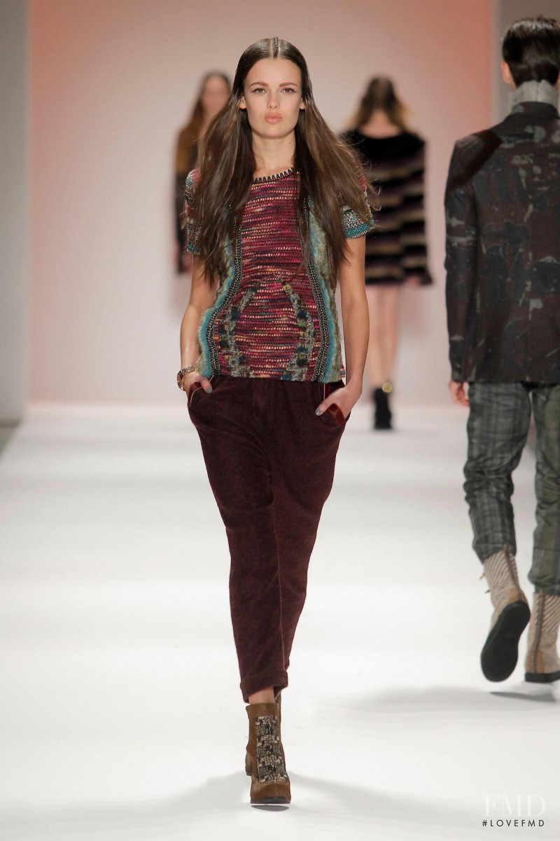 Sarah Dick featured in  the Custo Barcelona fashion show for Autumn/Winter 2013