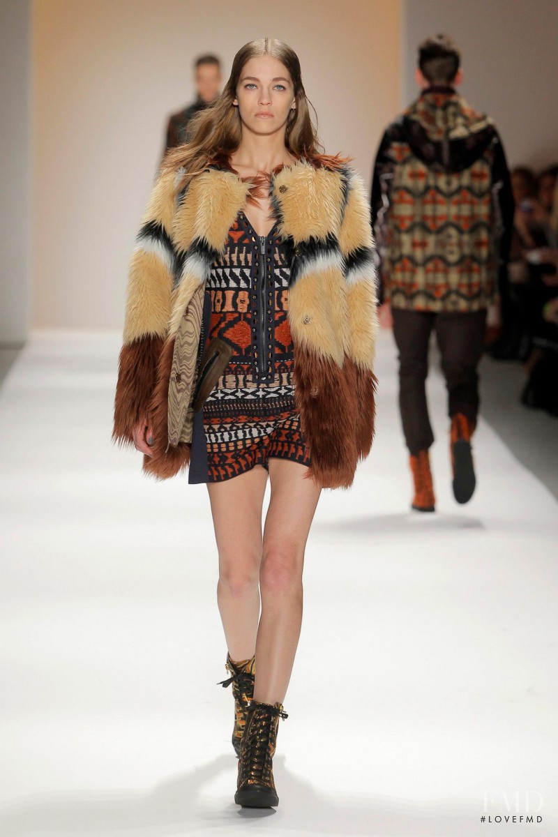 Samantha Gradoville featured in  the Custo Barcelona fashion show for Autumn/Winter 2013