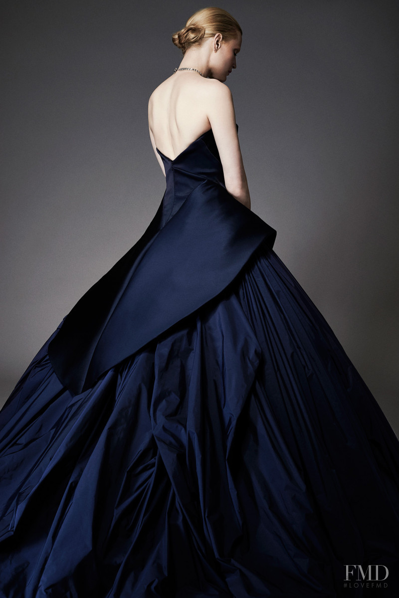 Guinevere van Seenus featured in  the Zac Posen fashion show for Resort 2015