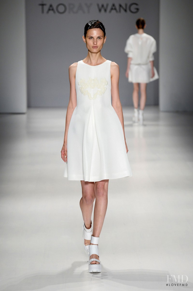 Taoray Wang fashion show for Spring/Summer 2015