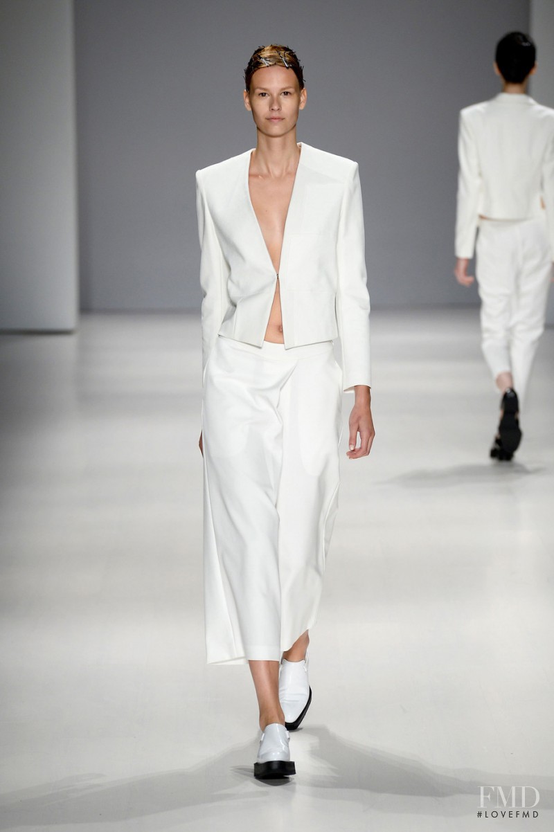 Taoray Wang fashion show for Spring/Summer 2015