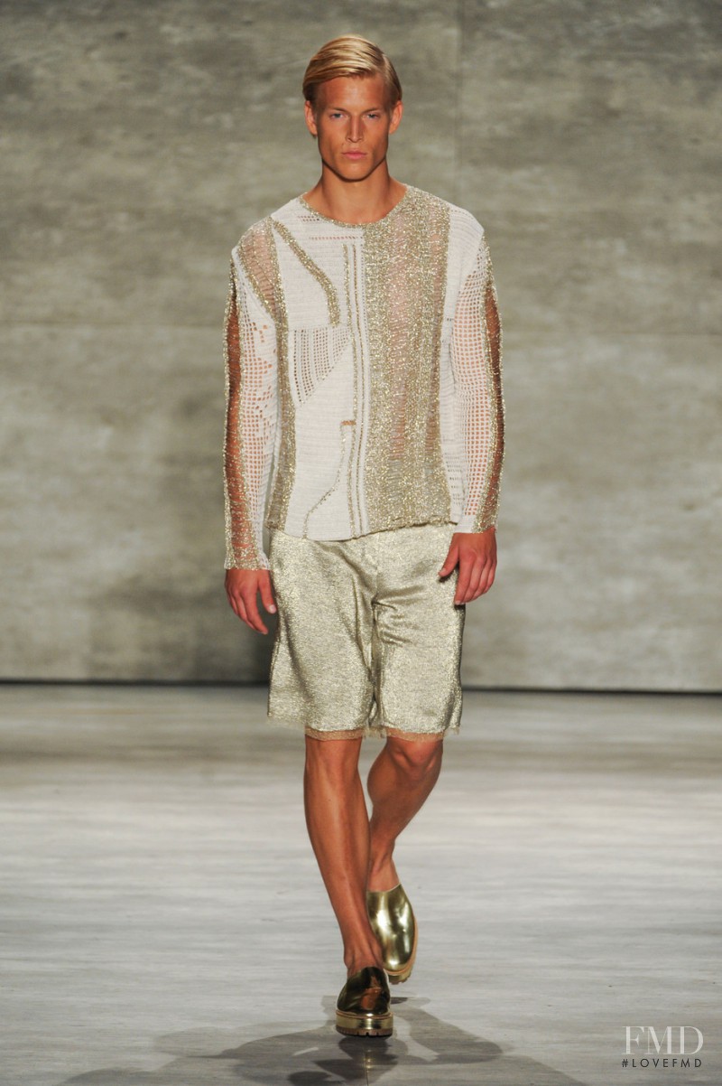 Son Jung Wan fashion show for Spring/Summer 2015