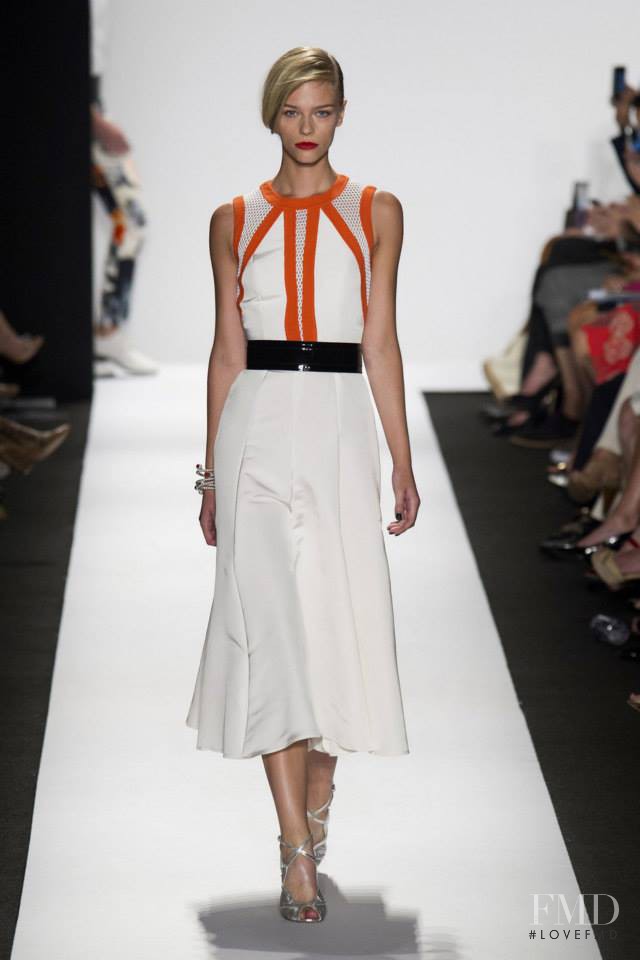 Carmen Marc Valvo fashion show for Spring/Summer 2015