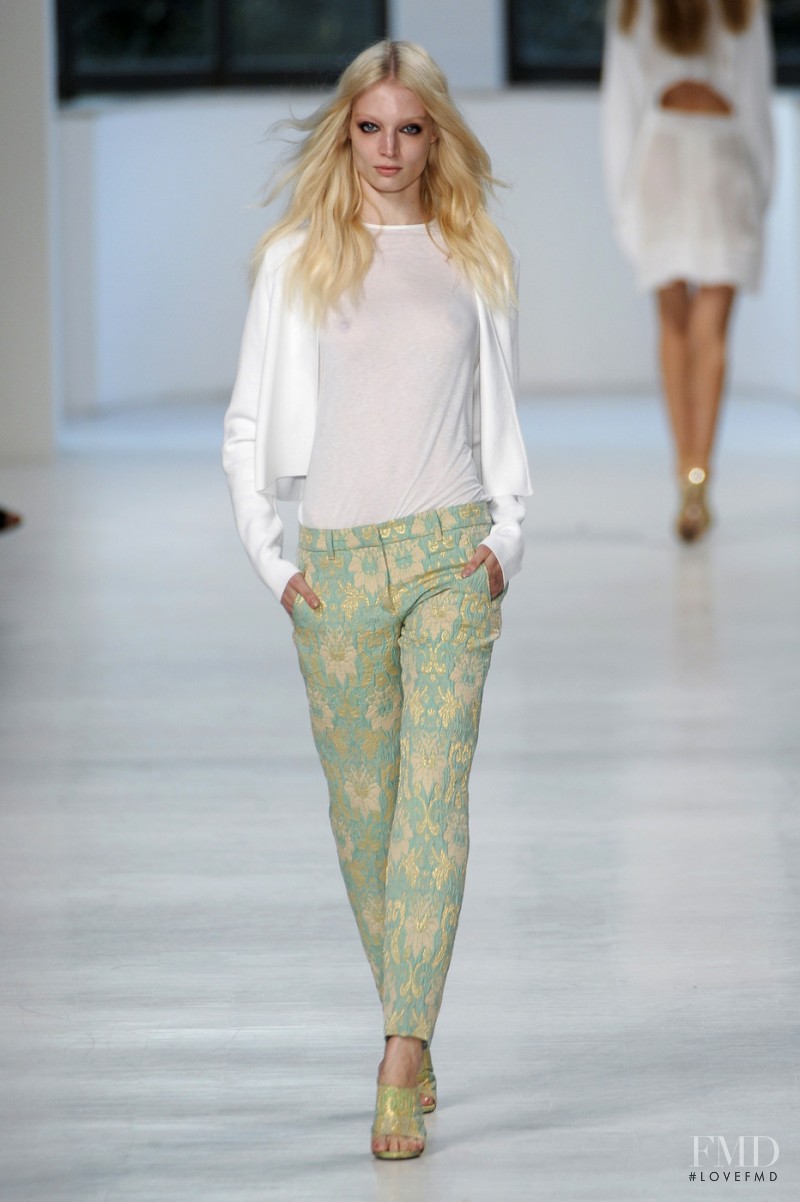 N° 21 fashion show for Spring/Summer 2011