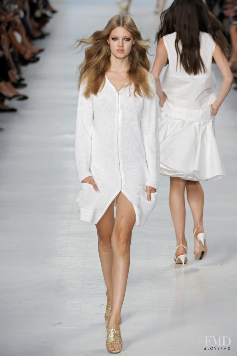 N° 21 fashion show for Spring/Summer 2011