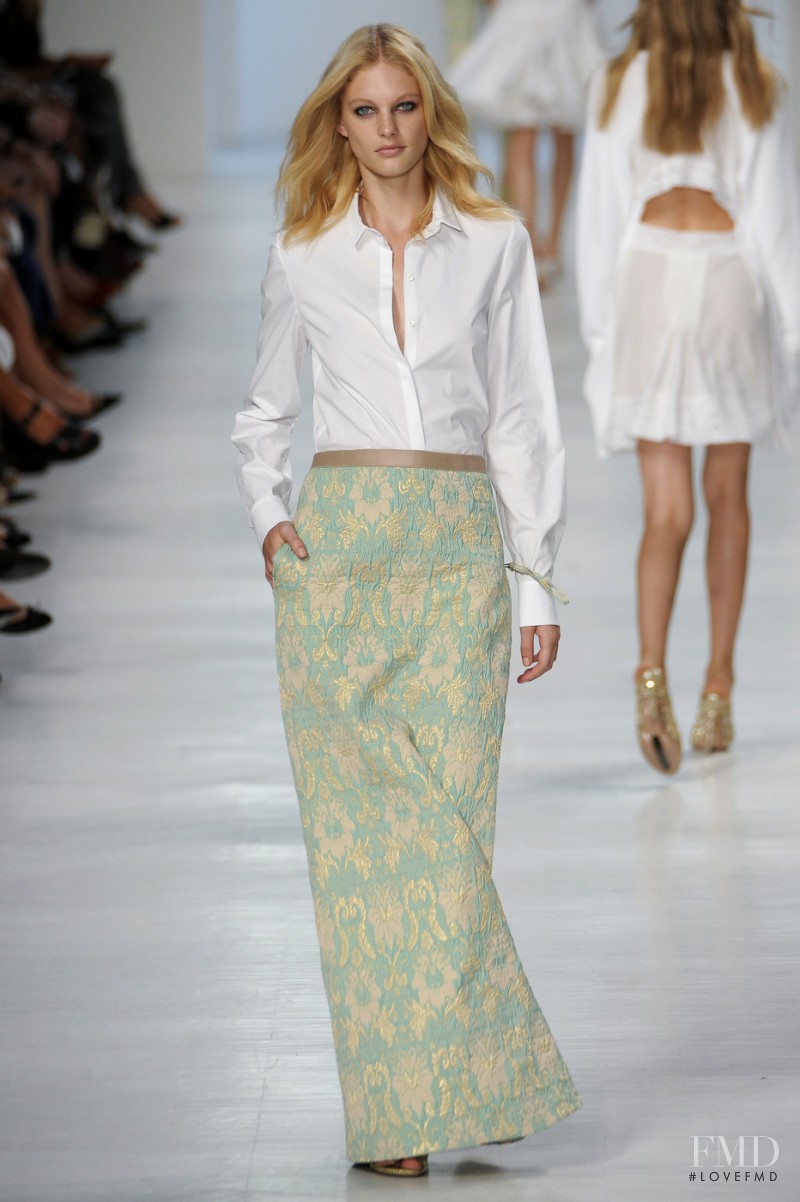 N° 21 fashion show for Spring/Summer 2011