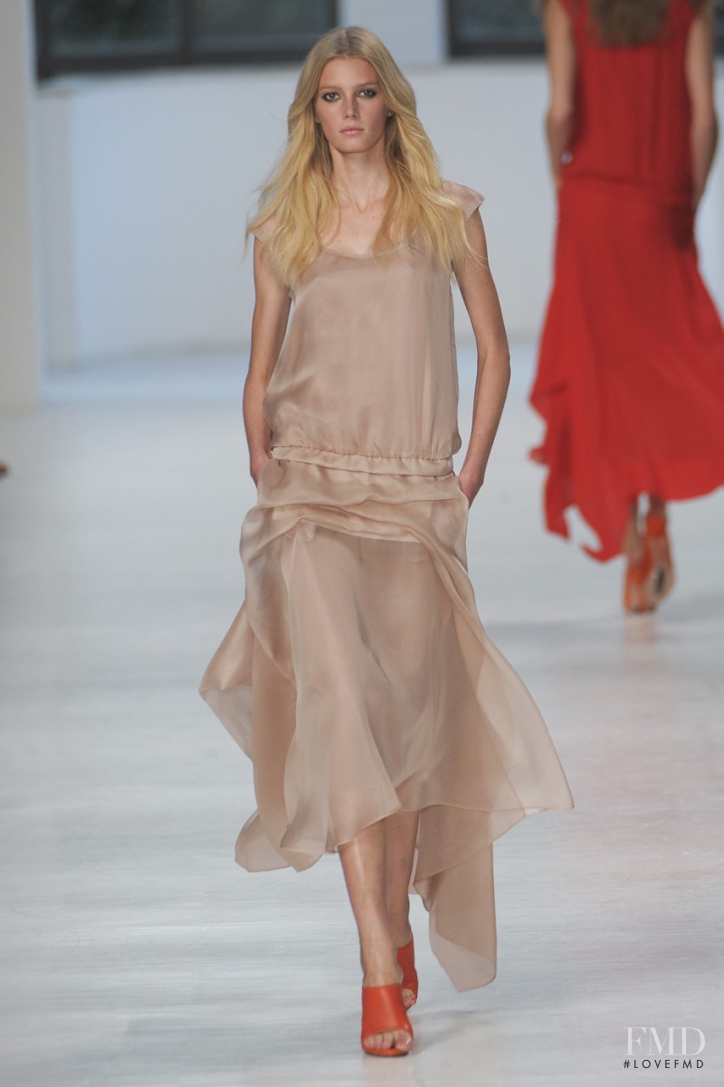 N° 21 fashion show for Spring/Summer 2011