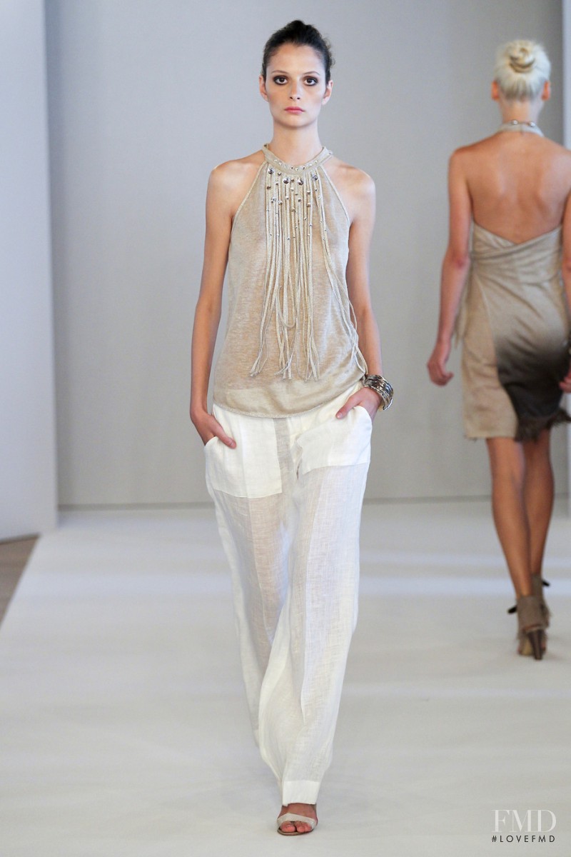 Paola Frani fashion show for Spring/Summer 2011