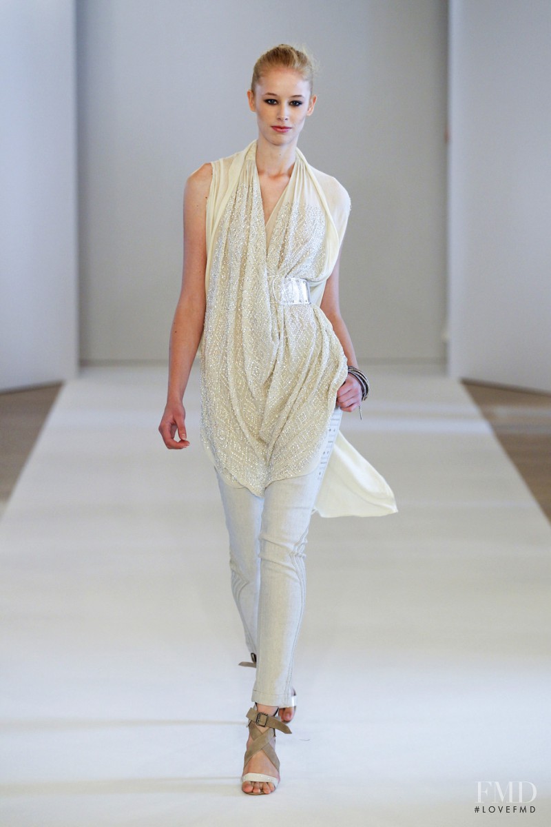 Paola Frani fashion show for Spring/Summer 2011