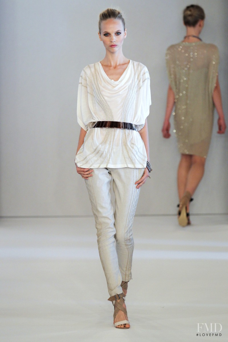 Paola Frani fashion show for Spring/Summer 2011