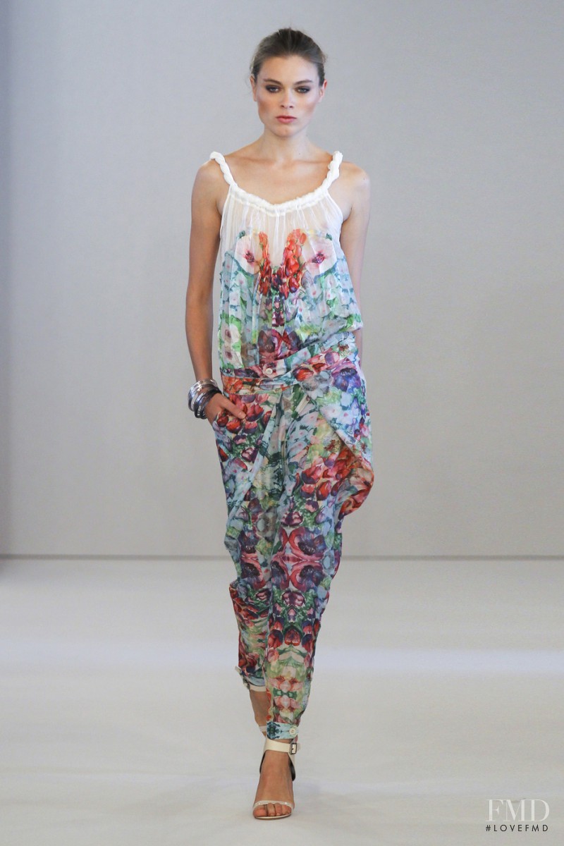 Paola Frani fashion show for Spring/Summer 2011