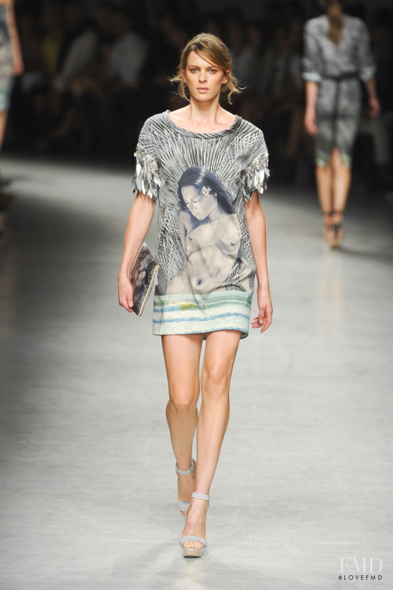 N° 21 fashion show for Spring/Summer 2012
