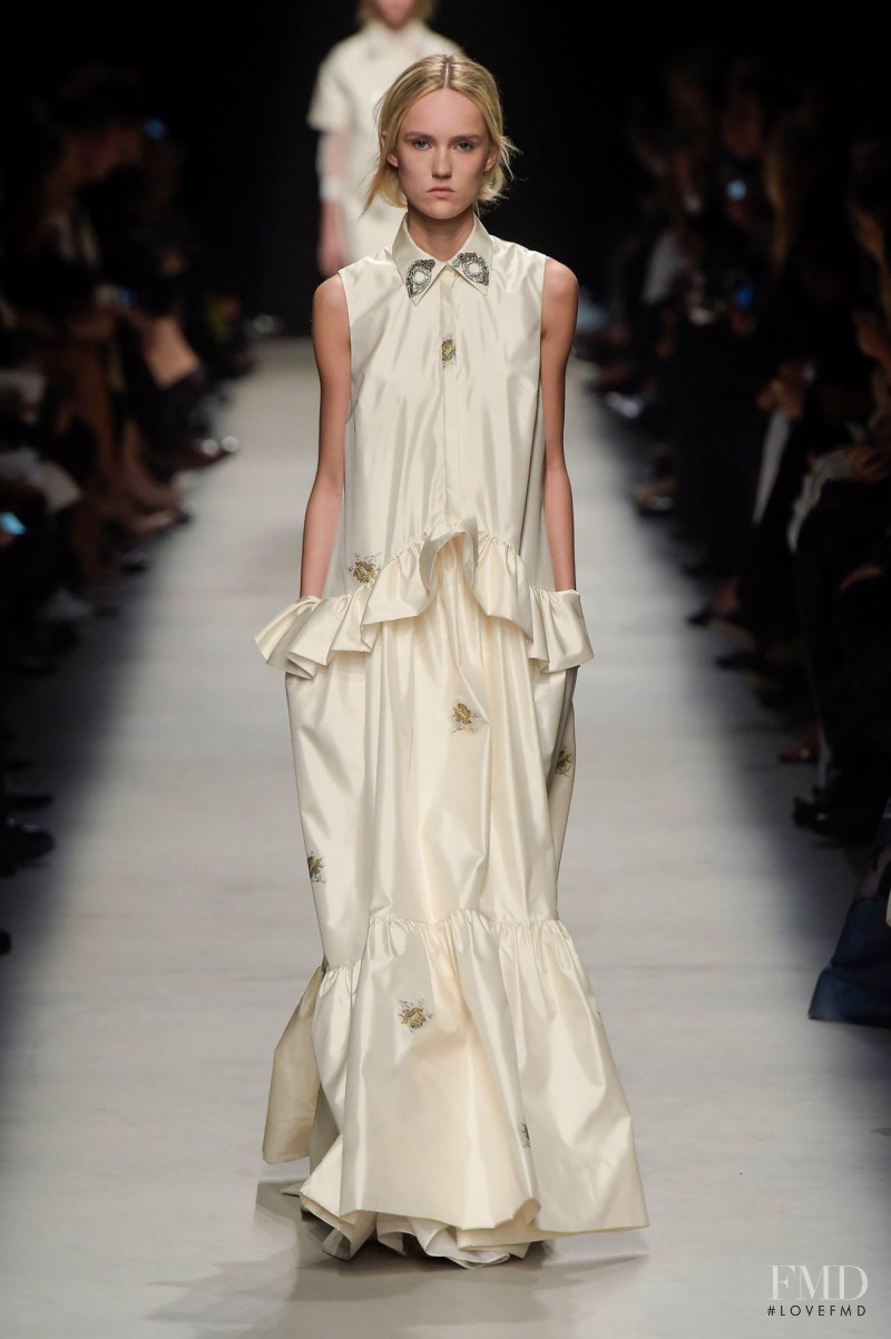 Harleth Kuusik featured in  the Rochas fashion show for Spring/Summer 2016
