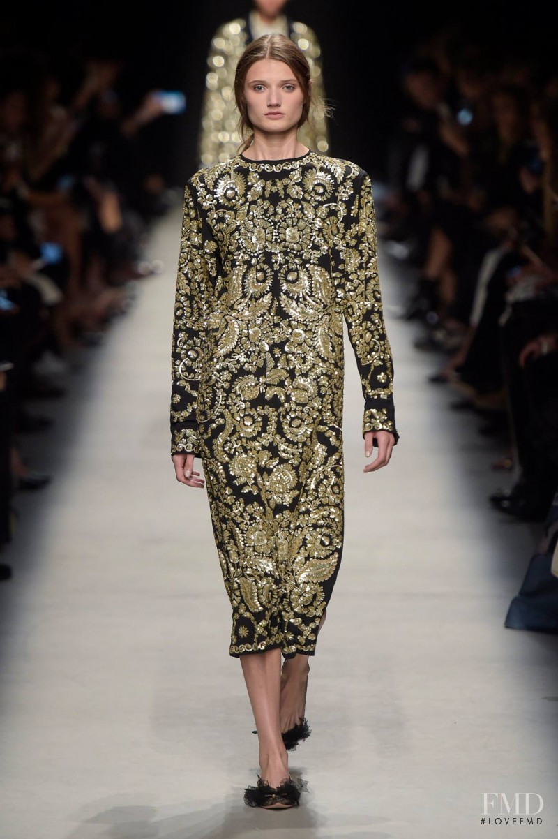 Olivia Jansing featured in  the Rochas fashion show for Spring/Summer 2016