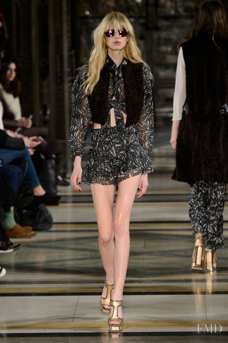 Barbora Bruskova featured in  the Felder Felder fashion show for Autumn/Winter 2015