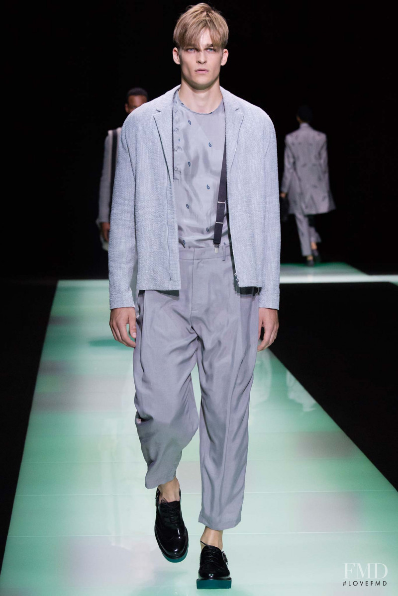 Emporio Armani fashion show for Spring/Summer 2016