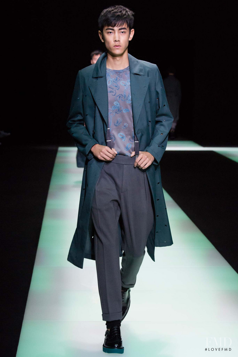 Emporio Armani fashion show for Spring/Summer 2016