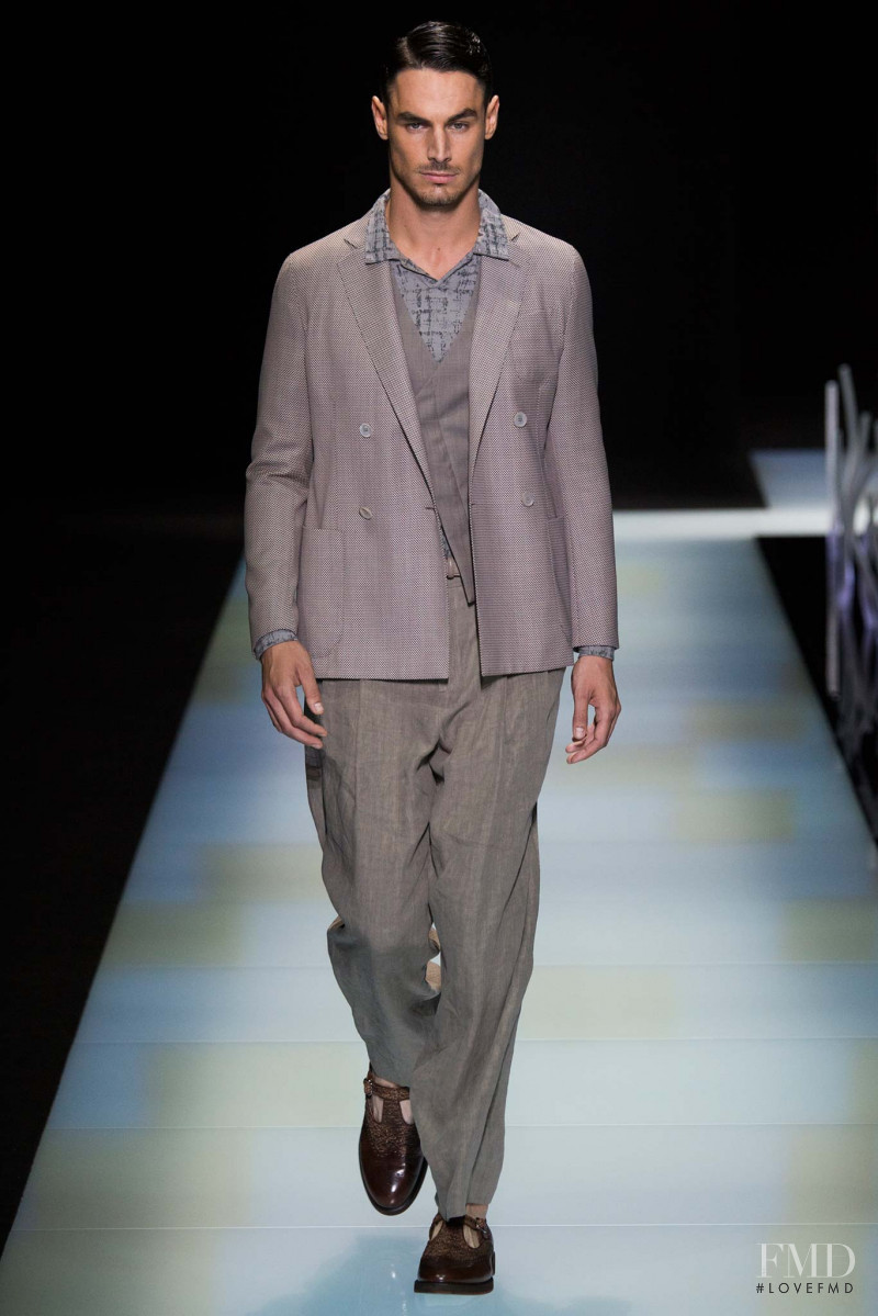 Giorgio Armani fashion show for Spring/Summer 2016