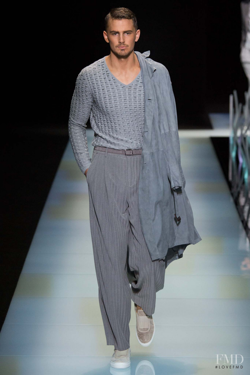 Giorgio Armani fashion show for Spring/Summer 2016