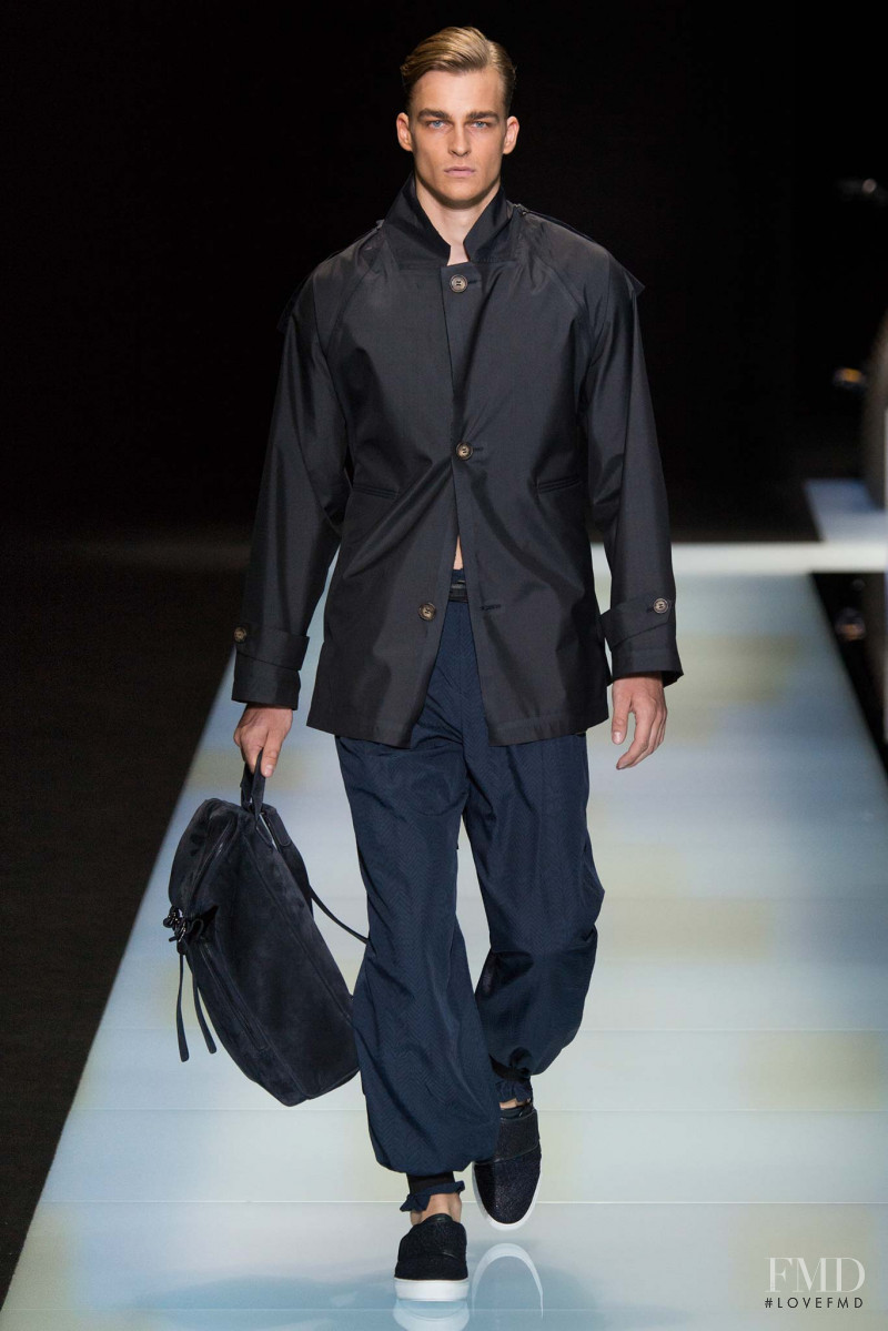 Giorgio Armani fashion show for Spring/Summer 2016