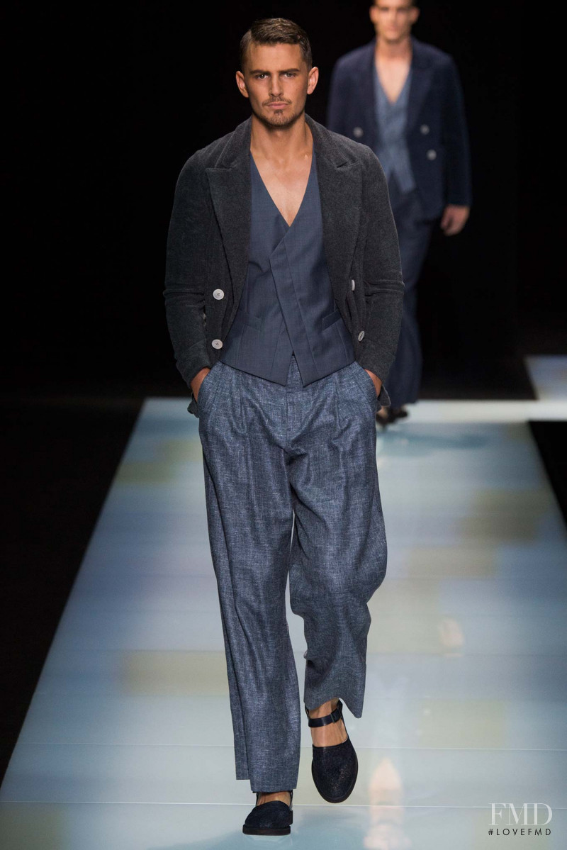 Giorgio Armani fashion show for Spring/Summer 2016