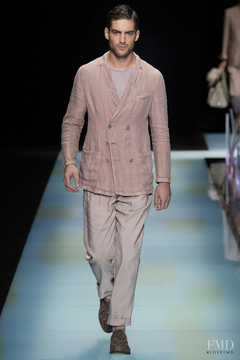 Giorgio Armani fashion show for Spring/Summer 2016