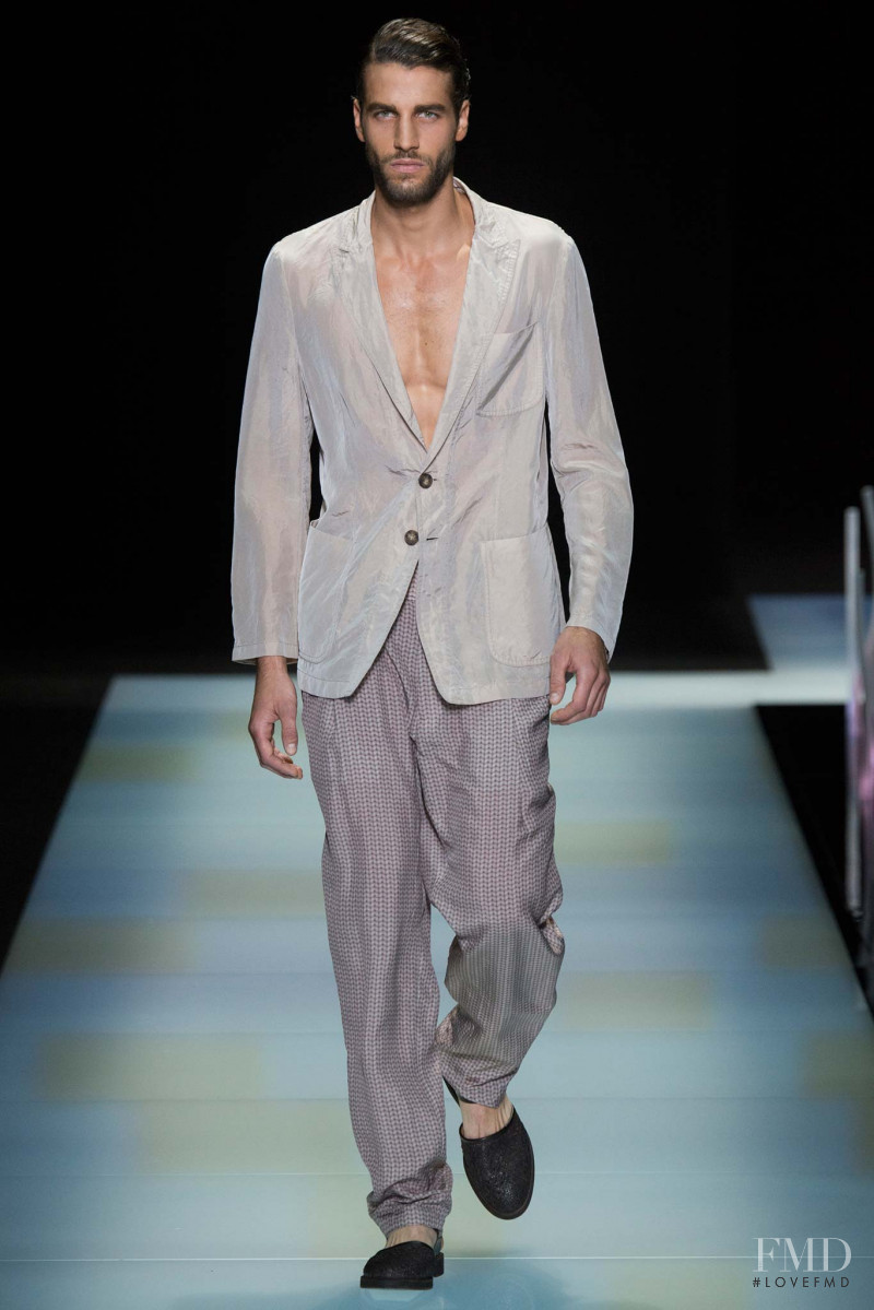 Giorgio Armani fashion show for Spring/Summer 2016