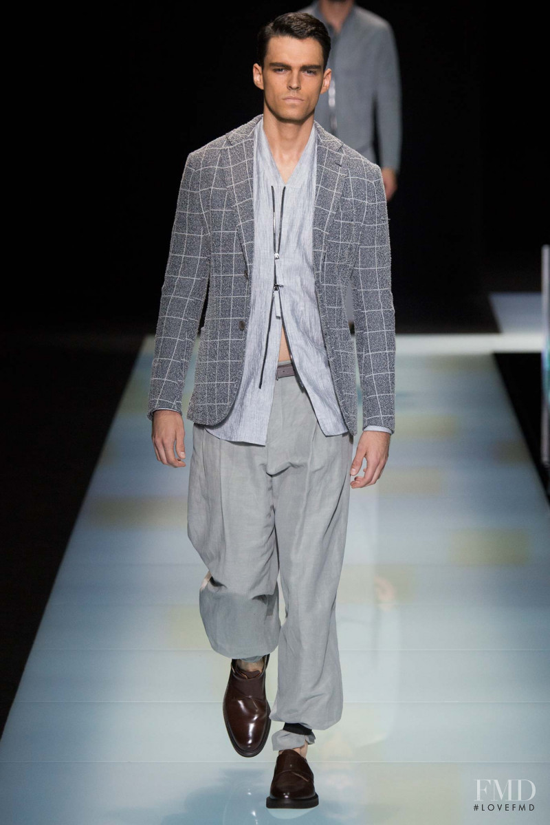 Giorgio Armani fashion show for Spring/Summer 2016