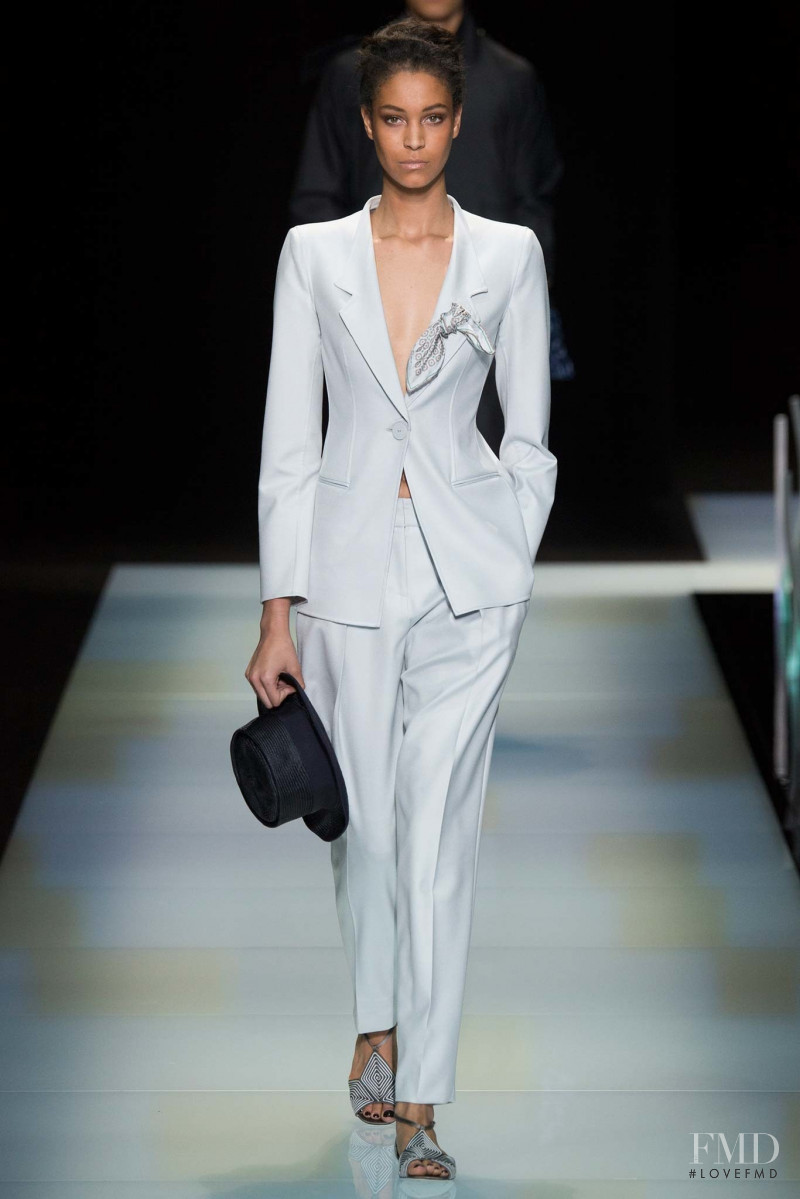 Giorgio Armani fashion show for Spring/Summer 2016