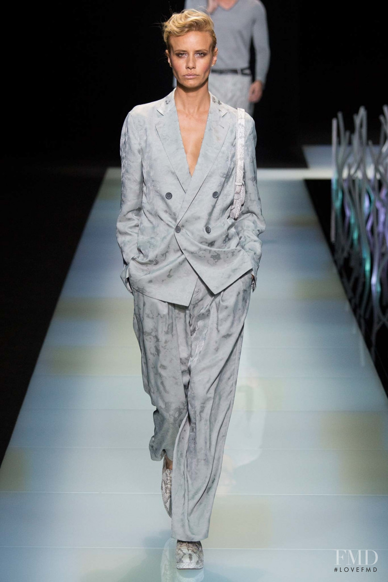 Giorgio Armani fashion show for Spring/Summer 2016