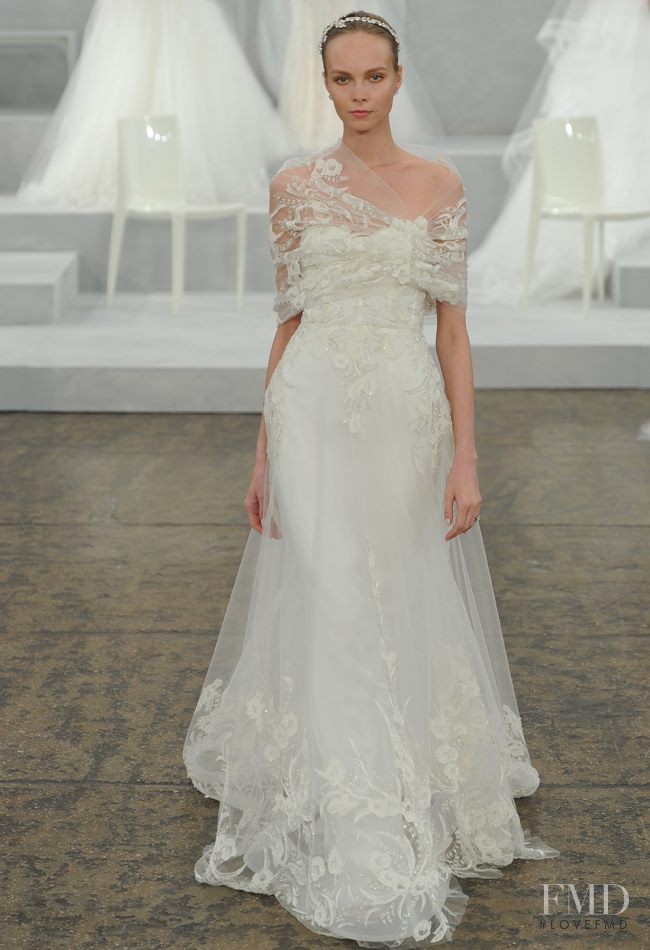 Monique Lhuillier Bridal fashion show for Spring/Summer 2015