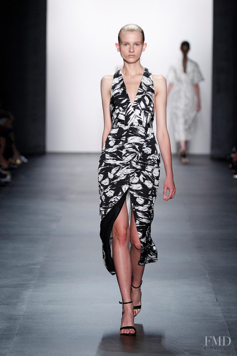 Ola Munik featured in  the Yigal Azrouel fashion show for Spring/Summer 2016