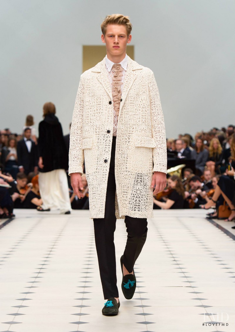 Burberry Prorsum fashion show for Spring/Summer 2016