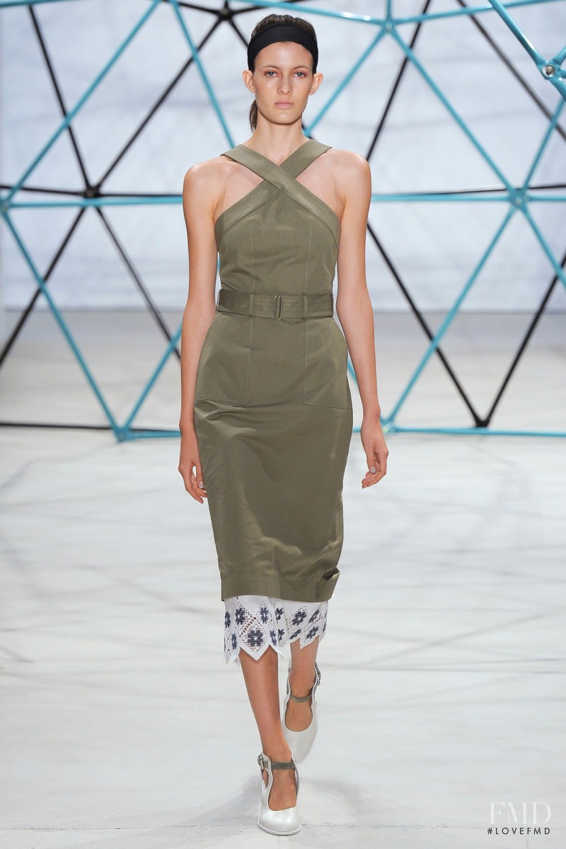 Louise Lefebure featured in  the SUNO fashion show for Spring/Summer 2016