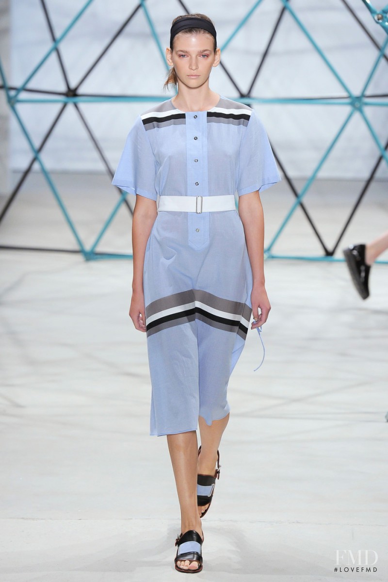 SUNO fashion show for Spring/Summer 2016