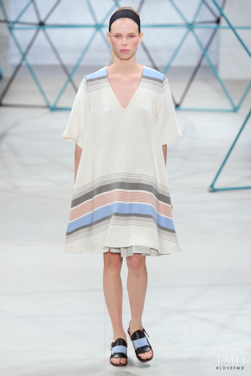 SUNO fashion show for Spring/Summer 2016