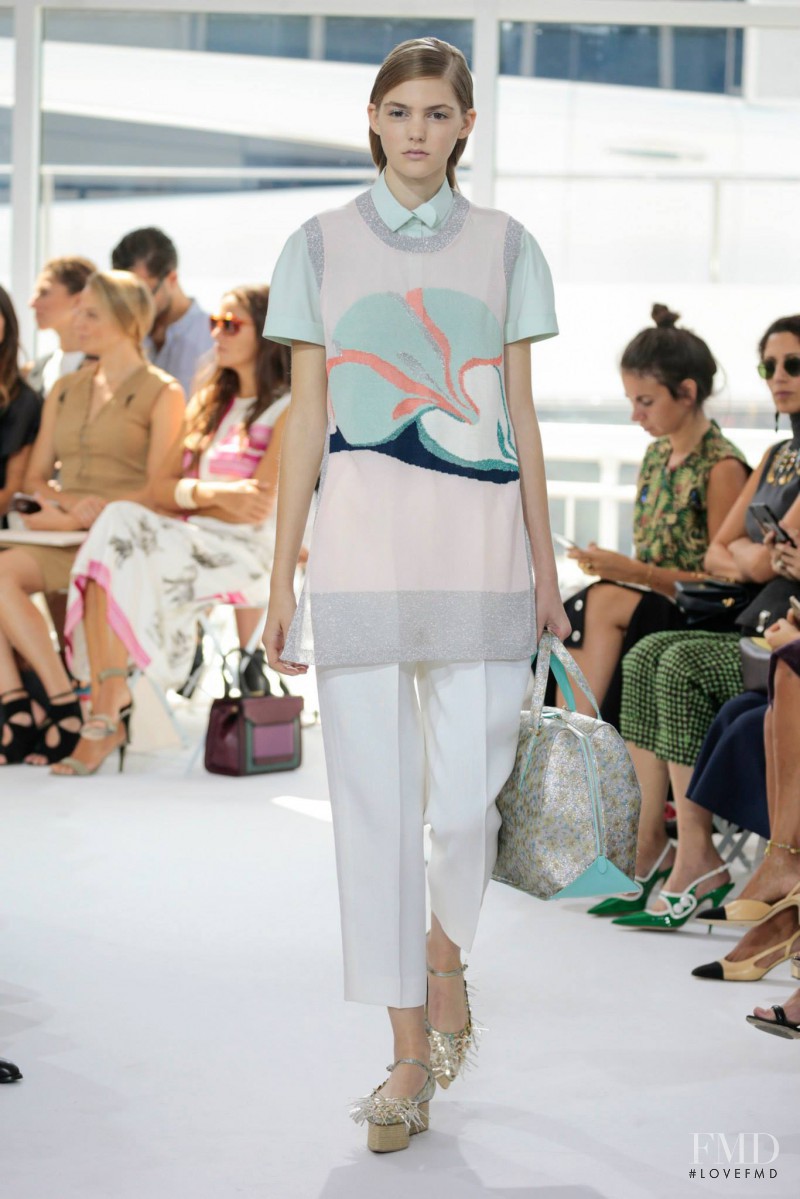 Madison Whittaker featured in  the Delpozo fashion show for Spring/Summer 2016