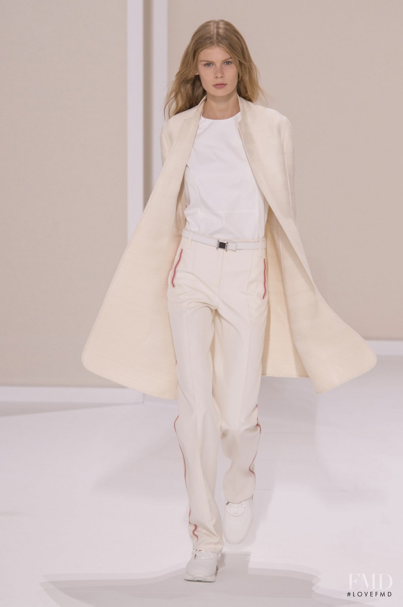 Alexandra Elizabeth Ljadov featured in  the Hermès fashion show for Spring/Summer 2016
