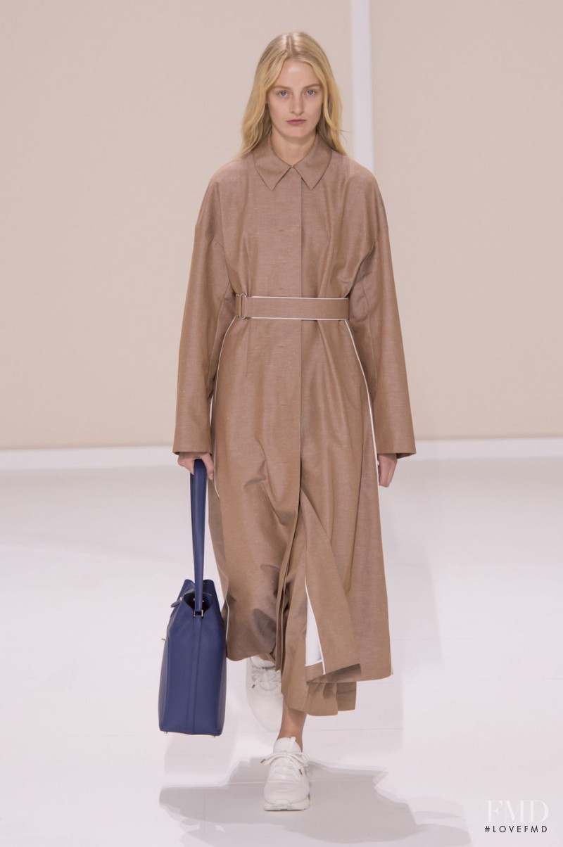 Sunniva Wahl featured in  the Hermès fashion show for Spring/Summer 2016