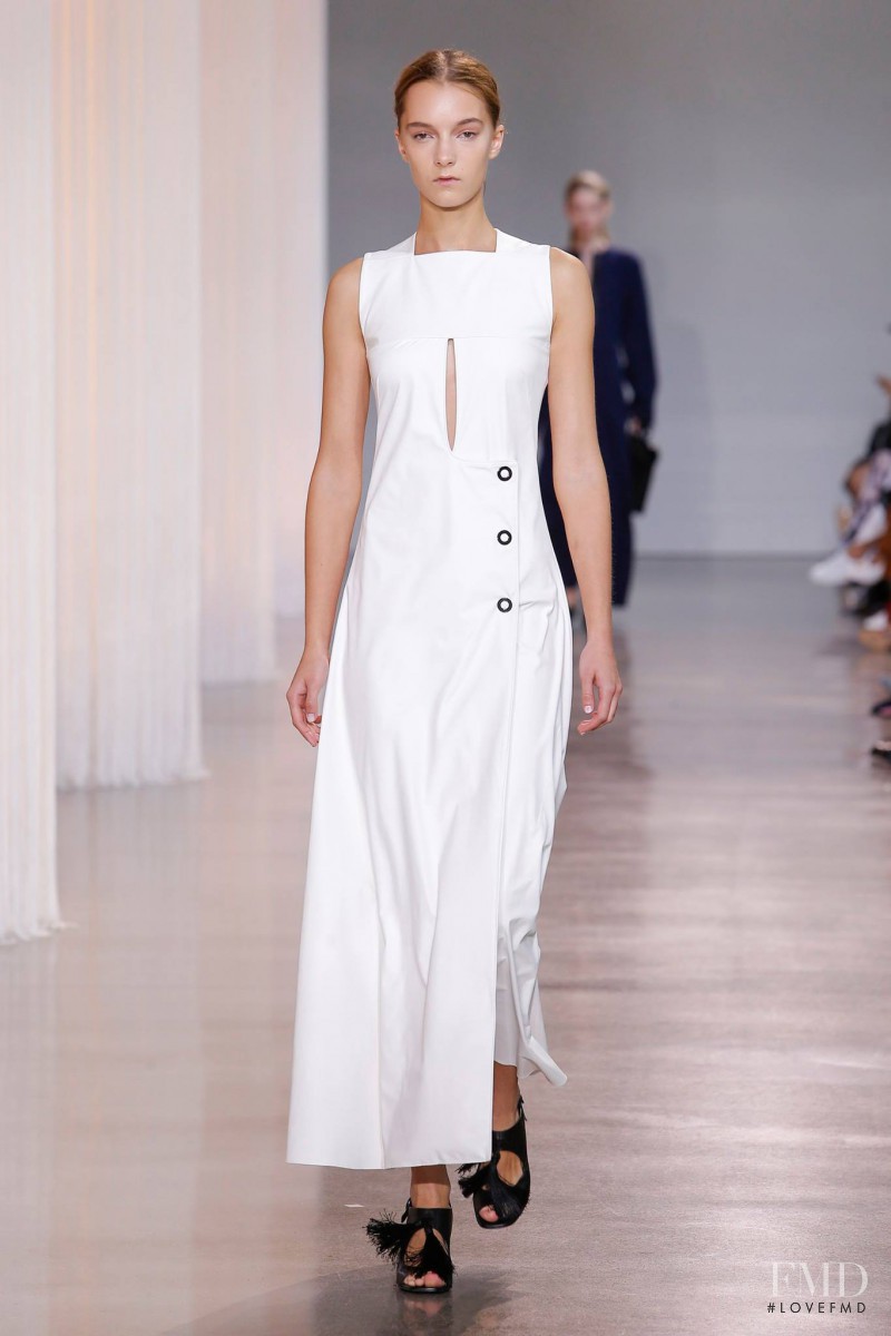 Irina Liss featured in  the EDUN fashion show for Spring/Summer 2016