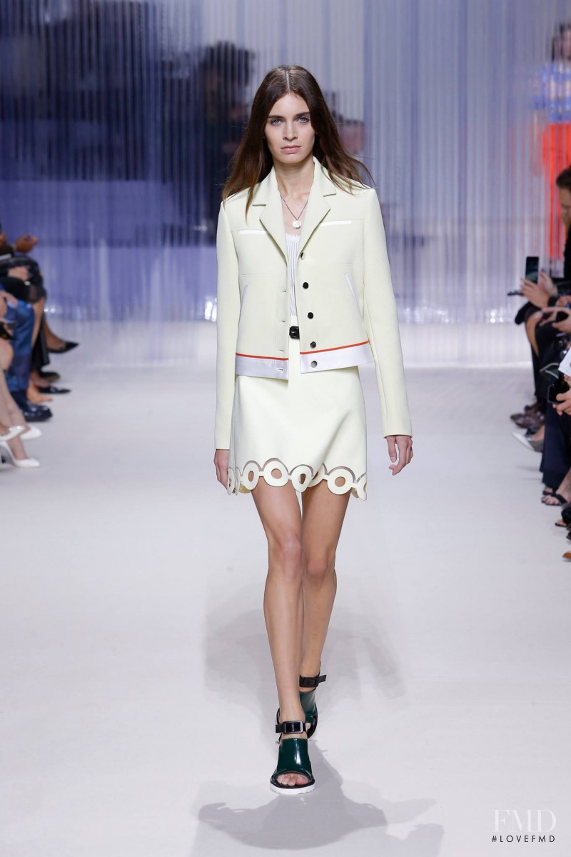 Carven fashion show for Spring/Summer 2016