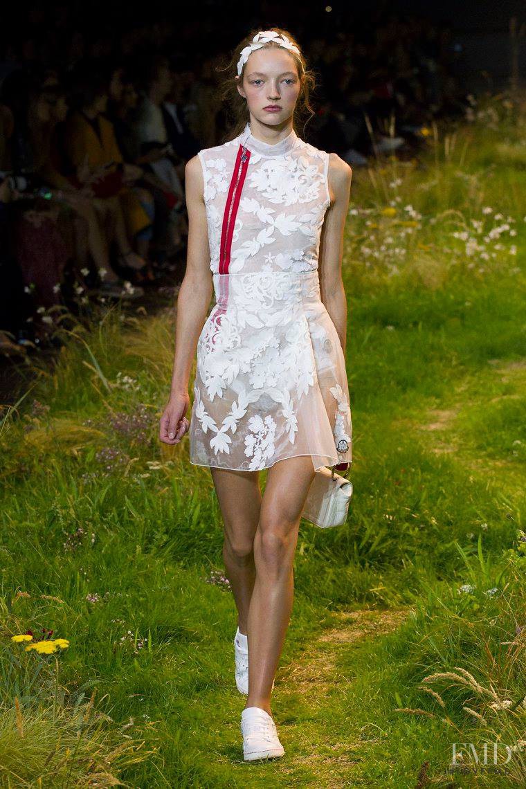 Moncler Gamme Rouge fashion show for Spring/Summer 2016