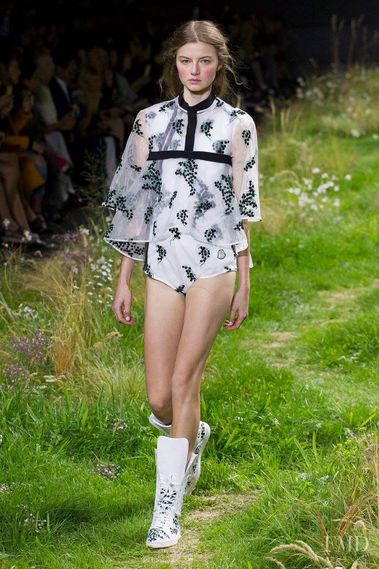 Moncler Gamme Rouge fashion show for Spring/Summer 2016