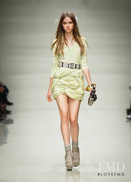 Madisyn Ritland featured in  the Burberry Prorsum fashion show for Spring/Summer 2010
