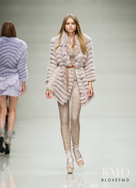 Abbey Lee Kershaw featured in  the Burberry Prorsum fashion show for Spring/Summer 2010