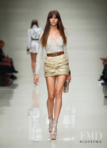 Nicole Hofman featured in  the Burberry Prorsum fashion show for Spring/Summer 2010