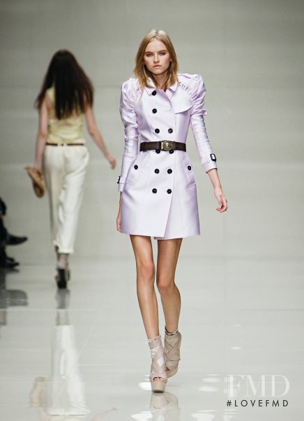 Anabela Belikova featured in  the Burberry Prorsum fashion show for Spring/Summer 2010