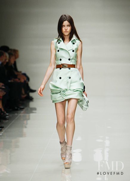 Tatiana Cotliar featured in  the Burberry Prorsum fashion show for Spring/Summer 2010