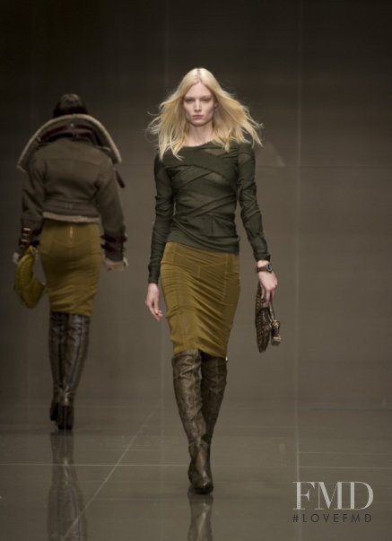Melissa Tammerijn featured in  the Burberry Prorsum fashion show for Autumn/Winter 2010