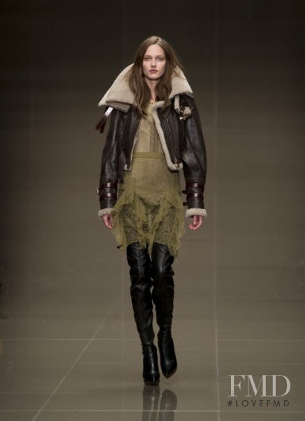 Karmen Pedaru featured in  the Burberry Prorsum fashion show for Autumn/Winter 2010